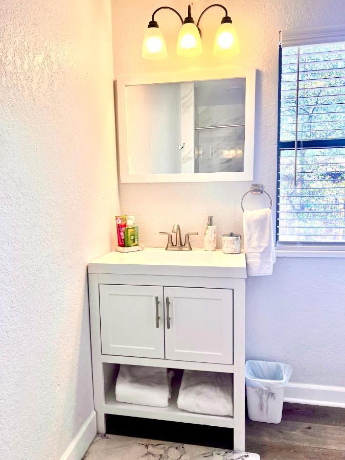 Upgraded, Stylish & Comfy 1 Bedroom/1 Bath Studio بايسون المظهر الخارجي الصورة